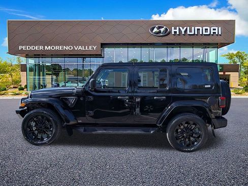 Used 2021 Jeep Wrangler Unlimited Sahara w/ Safety Group image 7