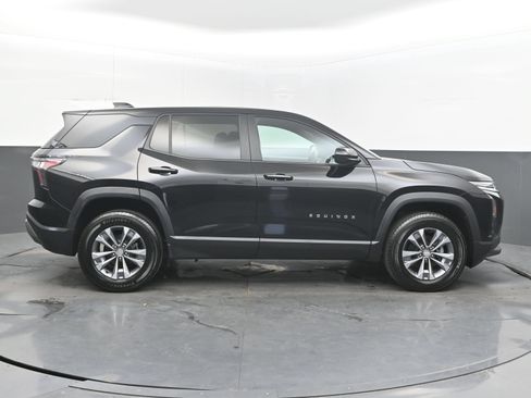 Used 2025 Chevrolet Equinox LT FWD image 10