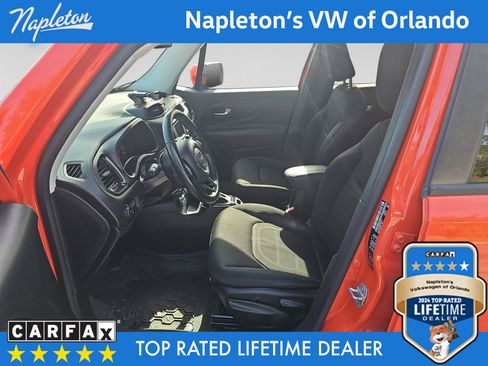 Used 2017 Jeep Renegade Altitude AWD/4WD image 20