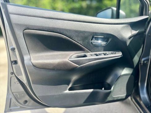 Used 2021 Nissan Versa SV image 7