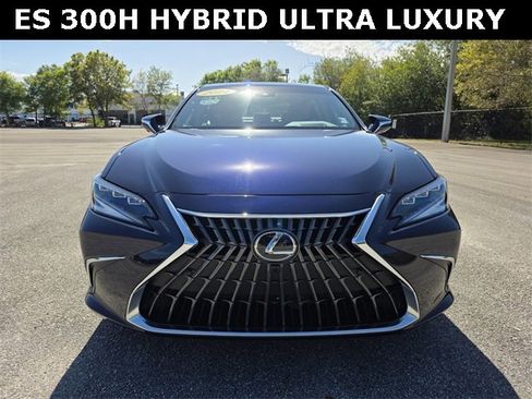 Used 2024 Lexus ES 300h Ultra Luxury image 8