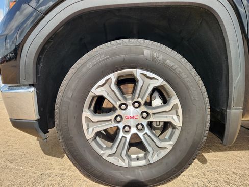 Used 2026 GMC Sierra 1500 SLT RWD image 11