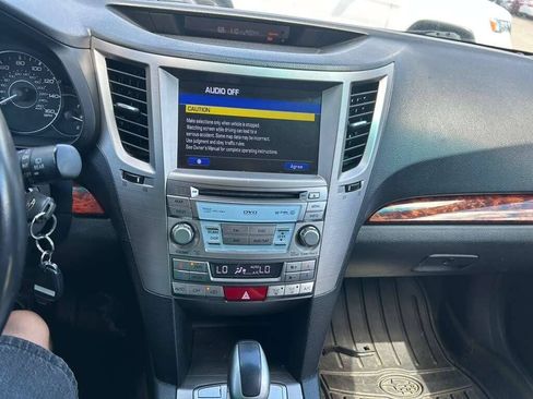 Used 2012 Subaru Outback 3.6R Limited AWD/4WD image 14