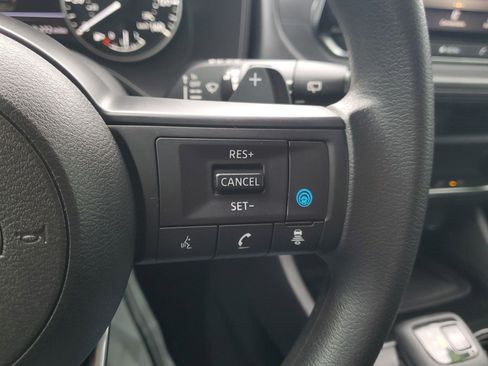 Certified 2024 Nissan Rogue SV image 23