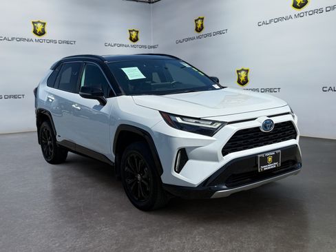 Used 2024 Toyota RAV4 XSE AWD/4WD image 7