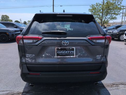 Used 2025 Toyota RAV4 XLE Premium w/ Weather Package AWD/4WD image 4