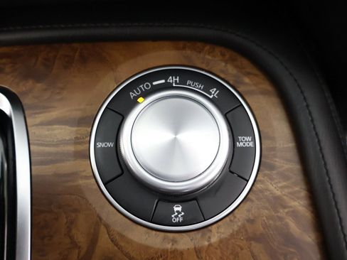 Used 2024 Nissan Armada SL image 57