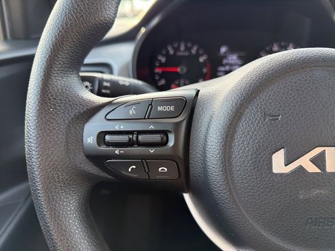 Used 2023 Kia Rio S image 11