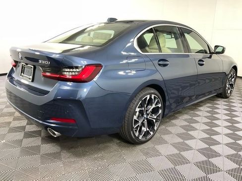 Certified 2025 BMW 330i xDrive Sedan w/ Premium Package AWD/4WD image 5