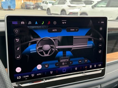 New 2026 Volkswagen Tiguan SEL R-Line AWD/4WD image 16