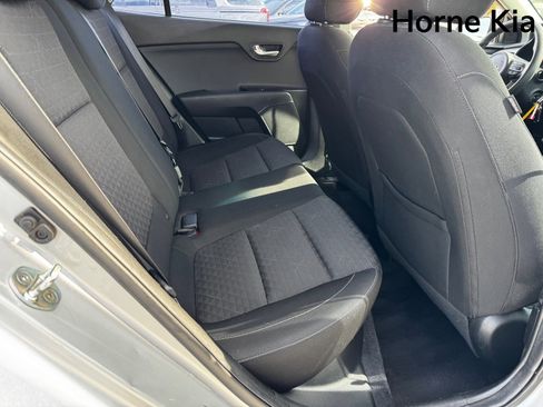 Used 2020 Kia Rio S image 27