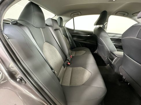 Used 2021 Toyota Camry LE FWD image 37