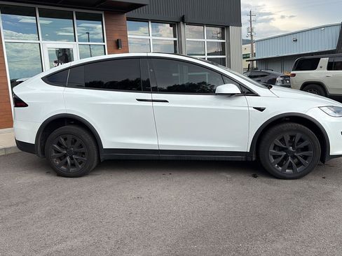 Used 2023 Tesla Model X Plaid AWD/4WD image 9