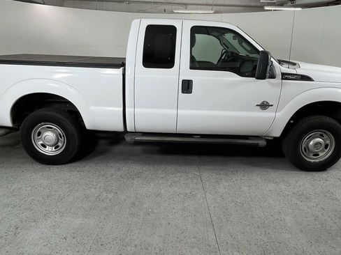 Used 2011 Ford F250 XL w/ Skid Plate Pkg image 2