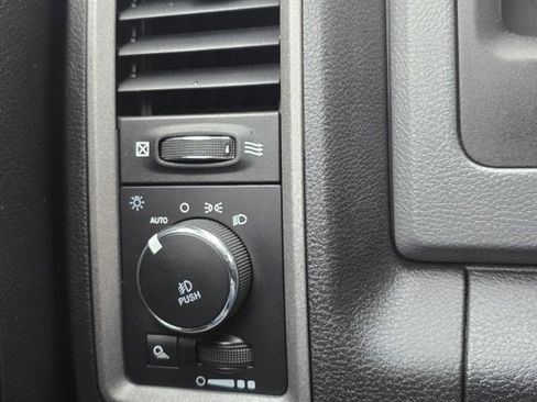 Used 2018 RAM 1500 Express w/ Express Value Package image 14