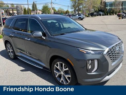 Used 2022 Hyundai Palisade Limited AWD/4WD image 3