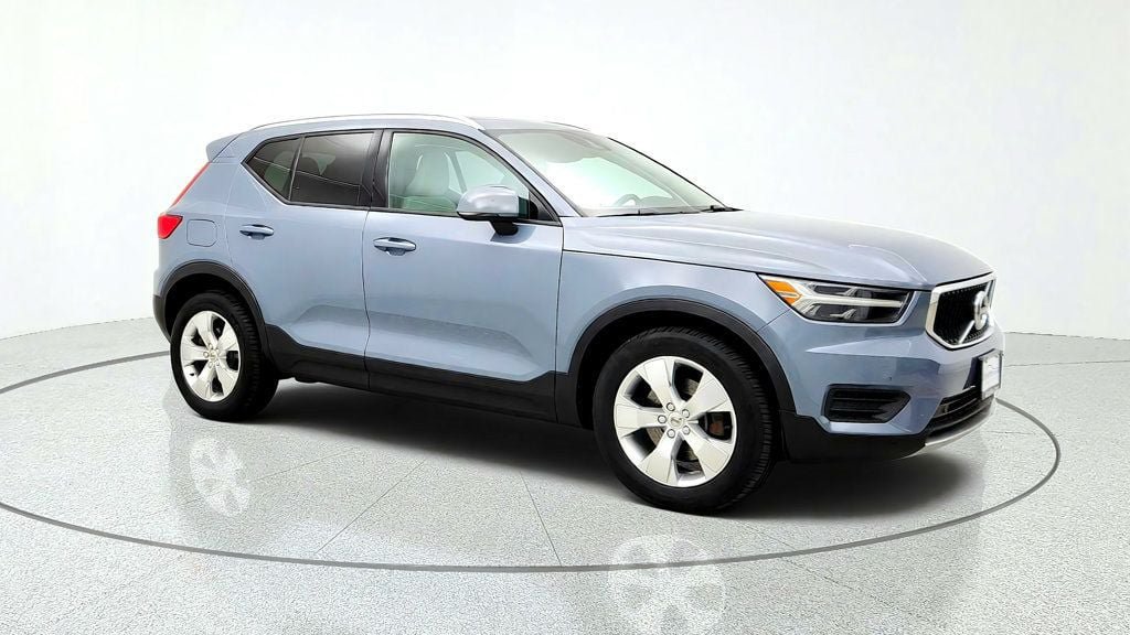 Used 2020 Volvo XC40 T5 Momentum AWD/4WD image 3