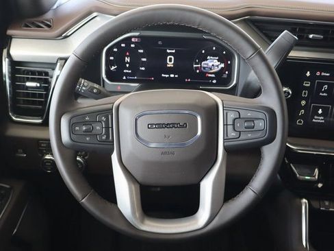 Used 2026 GMC Sierra 2500 Denali w/ Denali Reserve Package AWD/4WD image 24