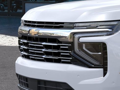 New 2026 Chevrolet Suburban Premier image 37