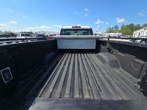 Used 2022 GMC Sierra 2500 Pro w/ Convenience Package image 11