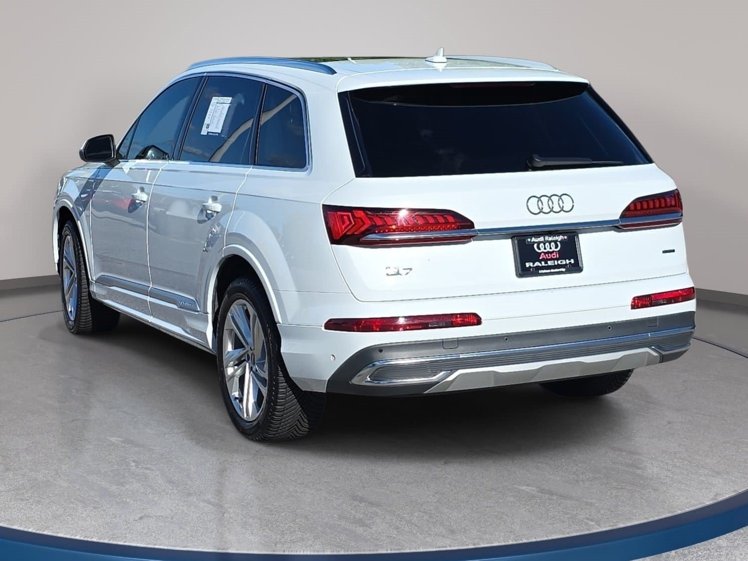 Used 2022 Audi Q7 3.0T Premium Plus w/ Premium Plus Package AWD/4WD image 7