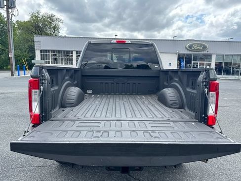 Used 2018 Ford F250 XLT w/ XLT Premium Package AWD/4WD image 24