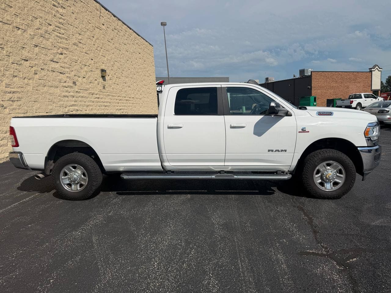 Used 2022 RAM 3500 Big Horn AWD/4WD image 6