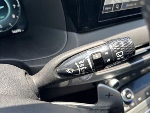 Used 2025 Hyundai Palisade SEL FWD image 17