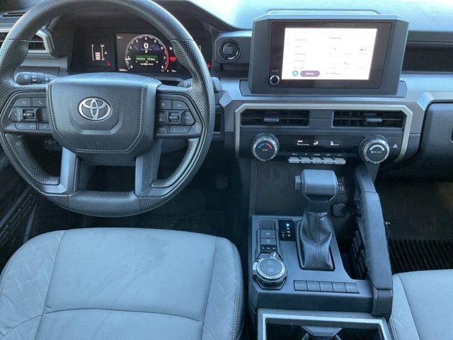 Used 2025 Toyota Tacoma SR5 AWD/4WD image 20