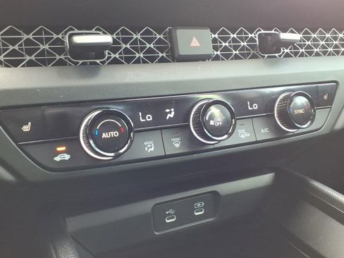 Certified 2023 Honda Accord EX image 29