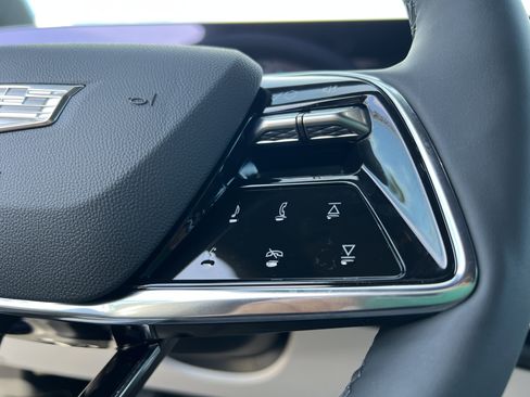New 2025 Cadillac Lyriq Sport RWD image 34