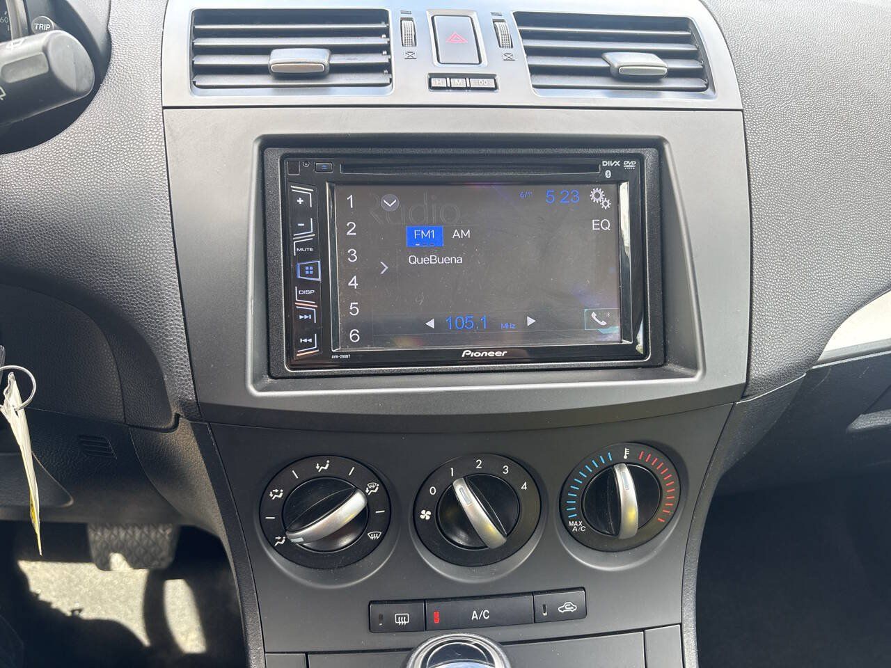 Used 2012 MAZDA MAZDA3 i Touring FWD image 12