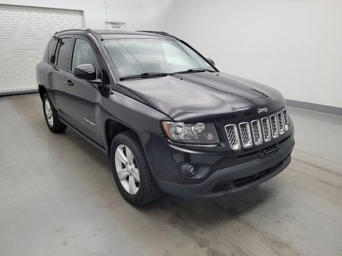 Used 2015 Jeep Compass Latitude AWD/4WD image 13
