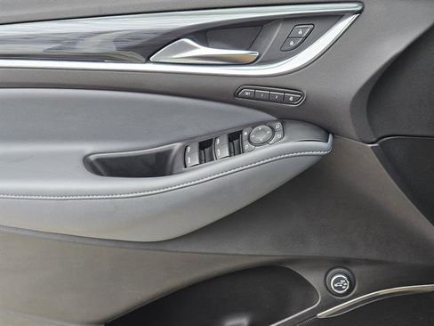 Used 2024 Buick Enclave Premium image 16