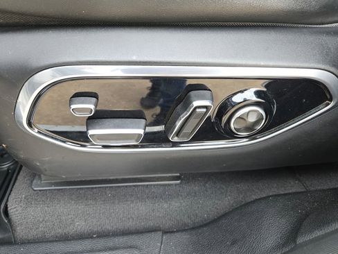 Used 2021 Jeep Grand Cherokee L Overland w/ Luxury Tech Group IV image 24