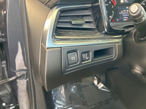 Used 2023 Cadillac XT5 Premium Luxury image 39