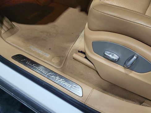 Used 2014 Porsche Cayenne Platinum Edition AWD/4WD image 24