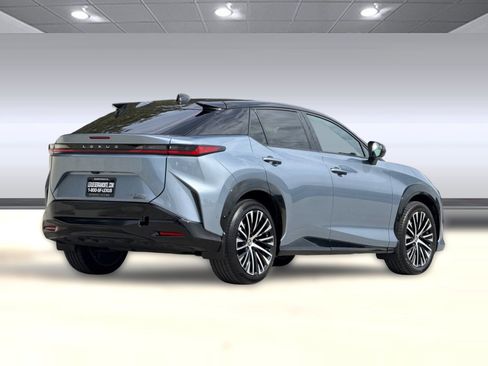 Used 2023 Lexus RZ 450e Premium w/ Accessory Package (2T) image 9