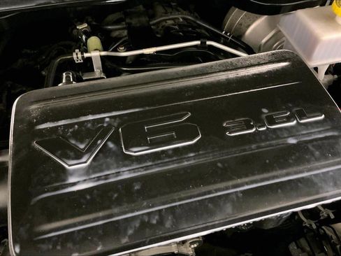 Used 2022 RAM 1500 Big Horn AWD/4WD image 32