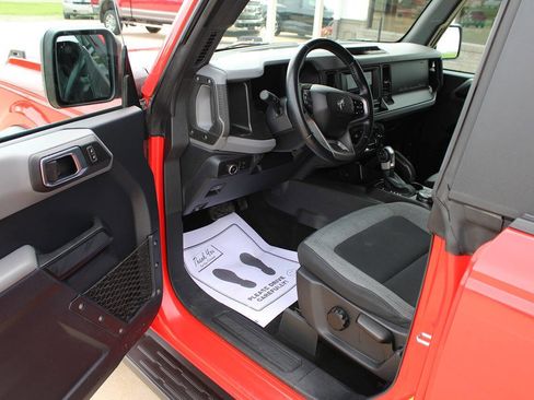 Used 2022 Ford Bronco Big Bend image 12