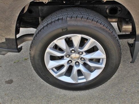 Used 2022 Chevrolet Silverado 1500 Custom image 10