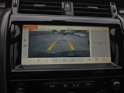 Used 2018 Land Rover Discovery HSE Luxury image 22