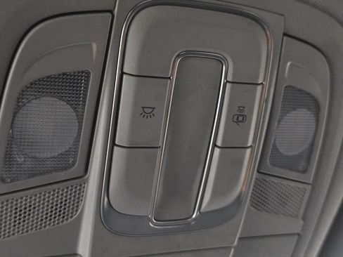 Used 2019 Hyundai Santa Fe SE w/ Cargo Package image 30