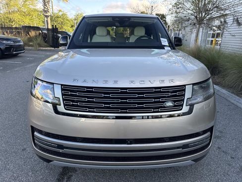 New 2026 Land Rover Range Rover Long Wheelbase SE AWD/4WD image 8