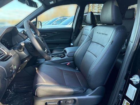 New 2026 Honda Ridgeline Black Edition image 13