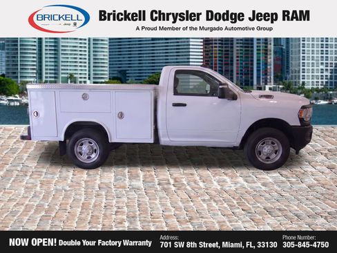 Used 2021 RAM 2500 Tradesman w/ Chrome Appearance Group RWD image 9