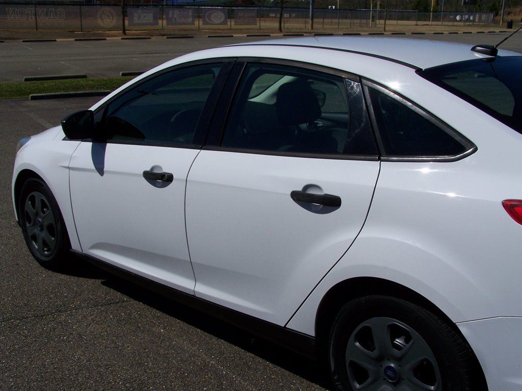 Used 2013 Ford Focus S FWD image 14
