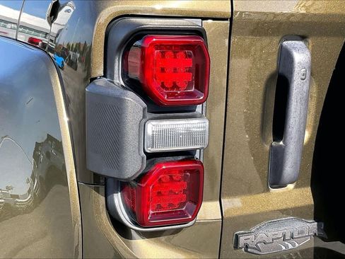 Used 2024 Ford Bronco Raptor AWD/4WD image 25