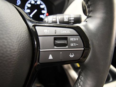Certified 2024 Honda HR-V EX-L image 20