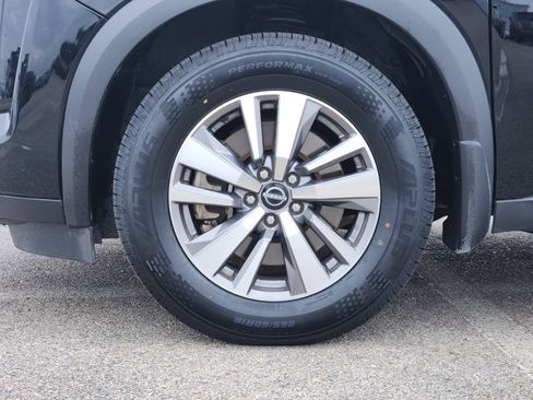 Used 2023 Nissan Pathfinder SL AWD/4WD image 7
